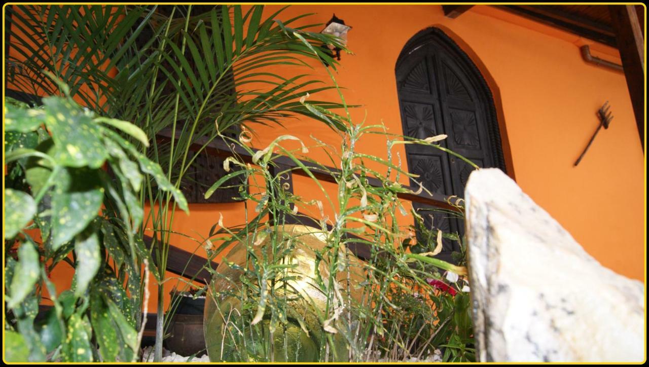 Villa Spa Las Tinajas Triquivijate Exterior photo