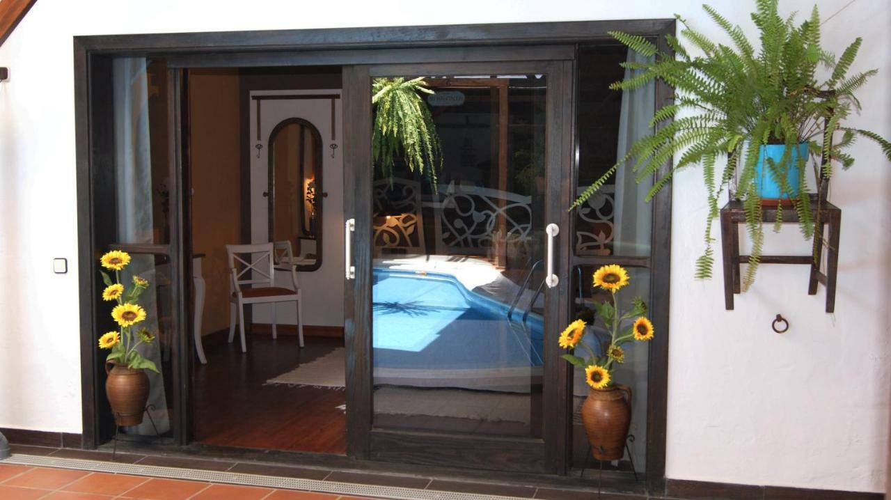 Villa Spa Las Tinajas Triquivijate Exterior photo